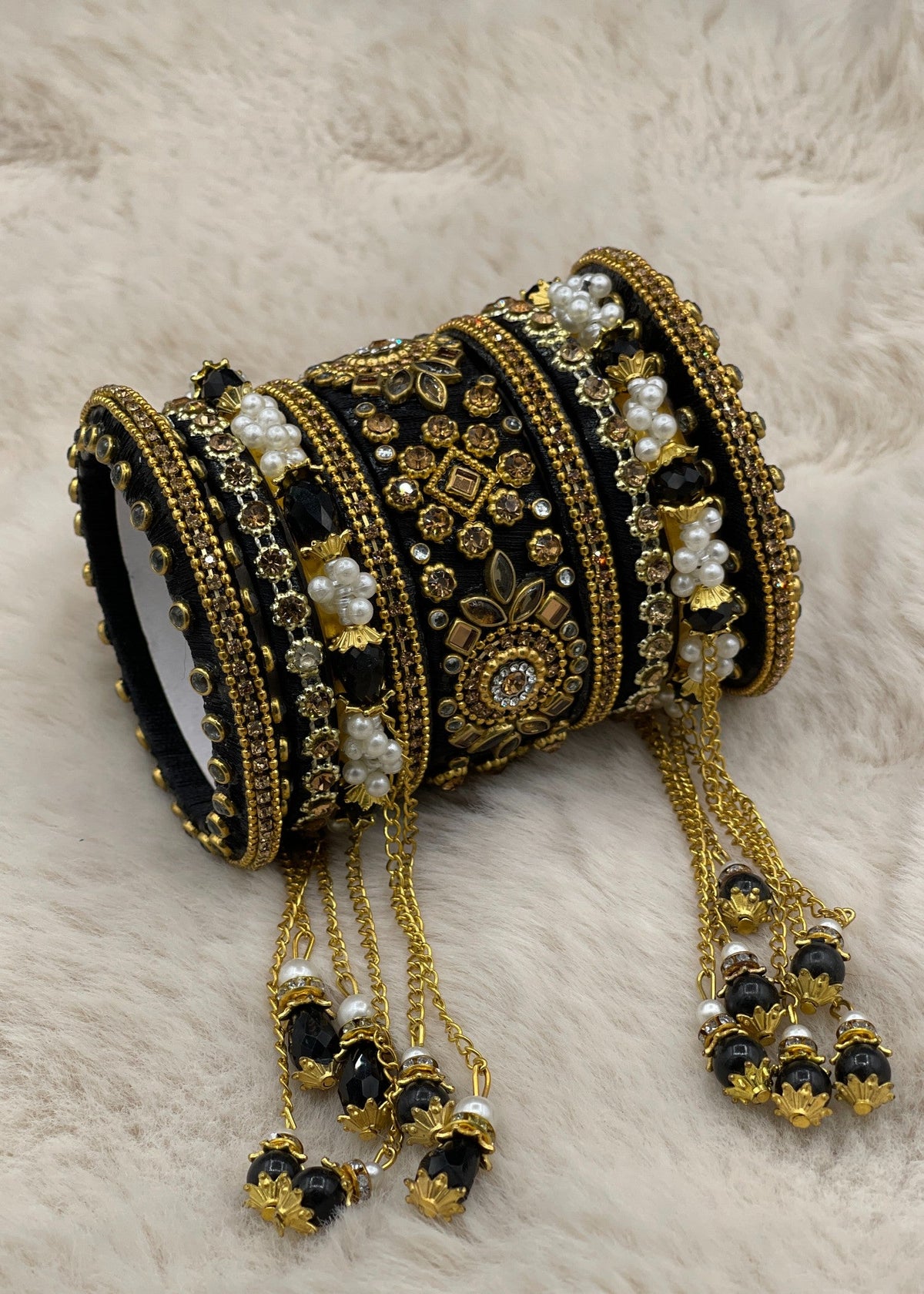Shop the Kavya Bangle Set from Zarosh Jewel