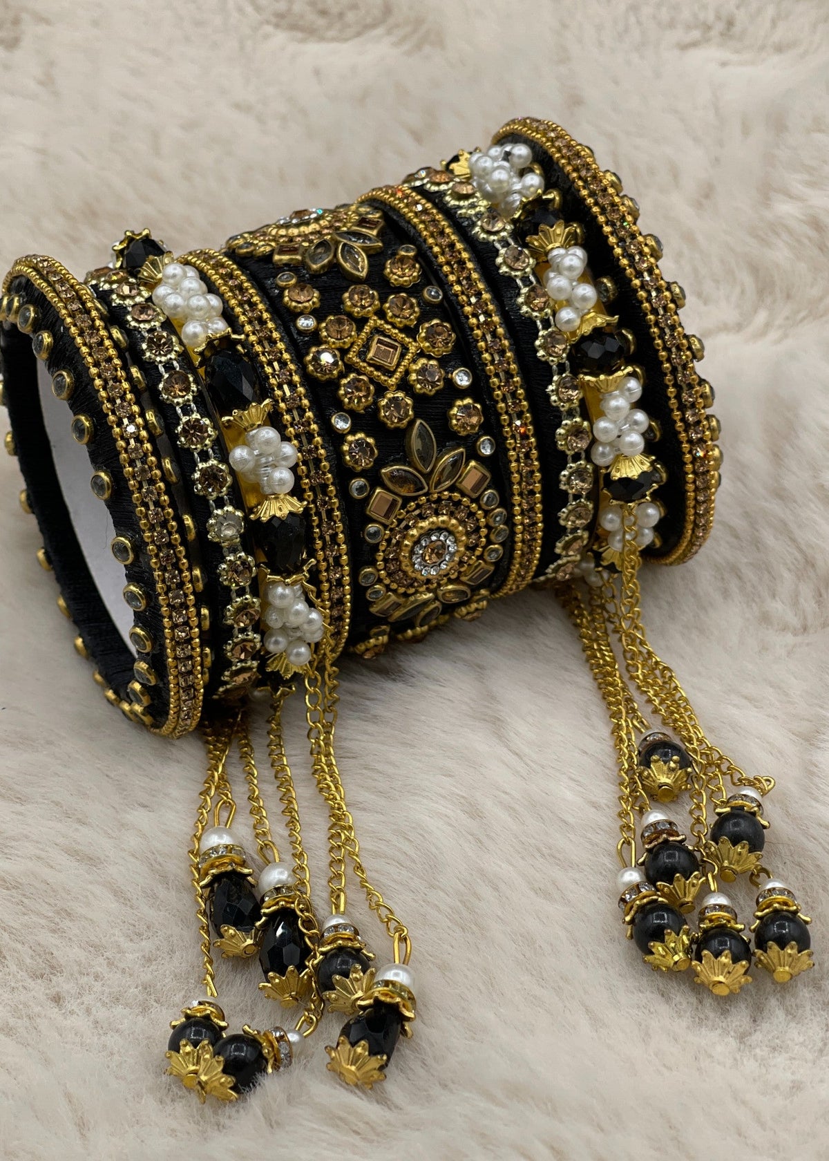 Shop the Kavya Bangle Set from Zarosh Jewel