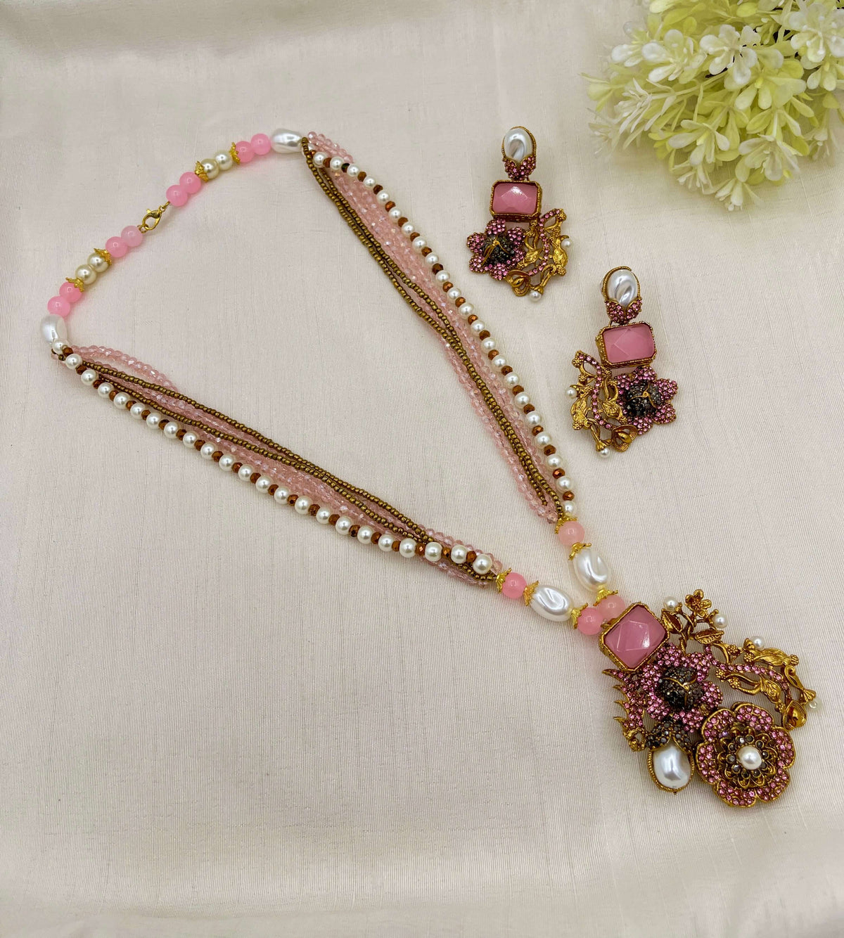 Shop the Kawthar Elegent Malla from Zarosh Jewel