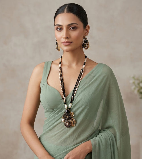 Shop the Kawthar Elegent Malla from Zarosh Jewel
