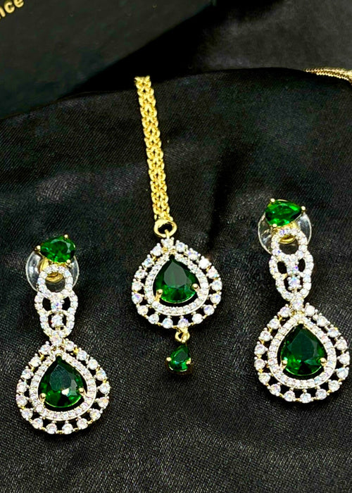 Shop the Khadija Necklace Set from Zarosh Jewel