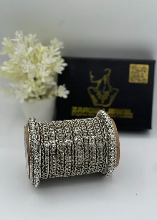 Kinza Bangle Set by Zarosh Jewel