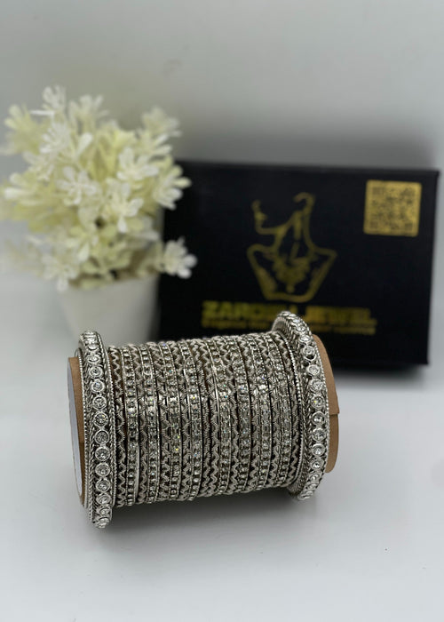 Kinza Bangle Set by Zarosh Jewel