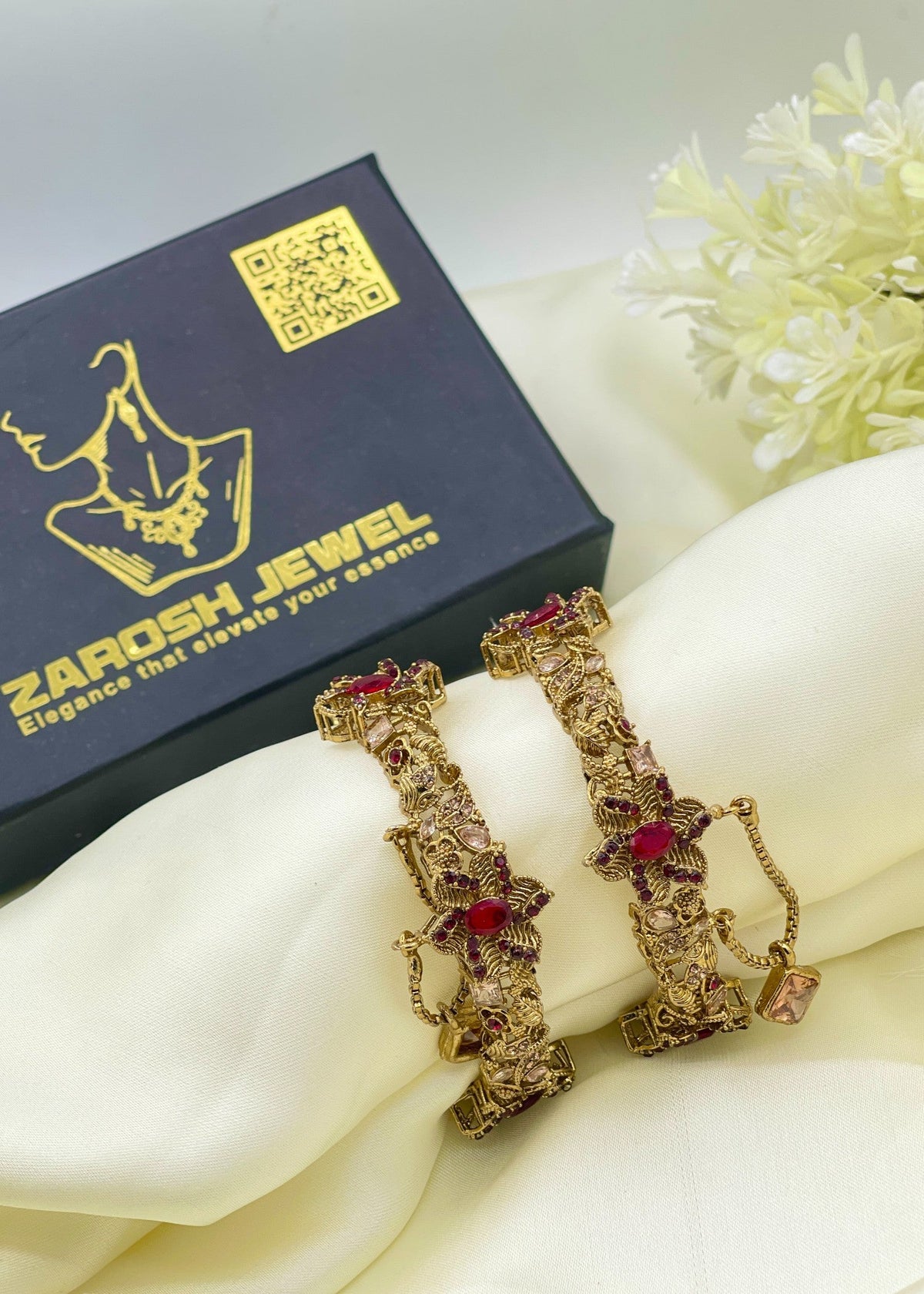 Shop the Kissa Openable Bangle Set from Zarosh Jewel