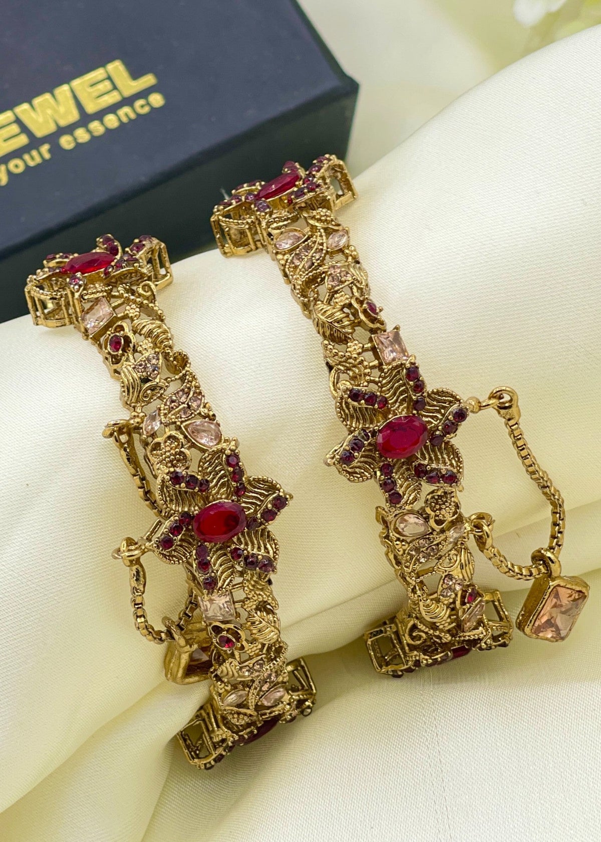 Shop the Kissa Openable Bangle Set from Zarosh Jewel