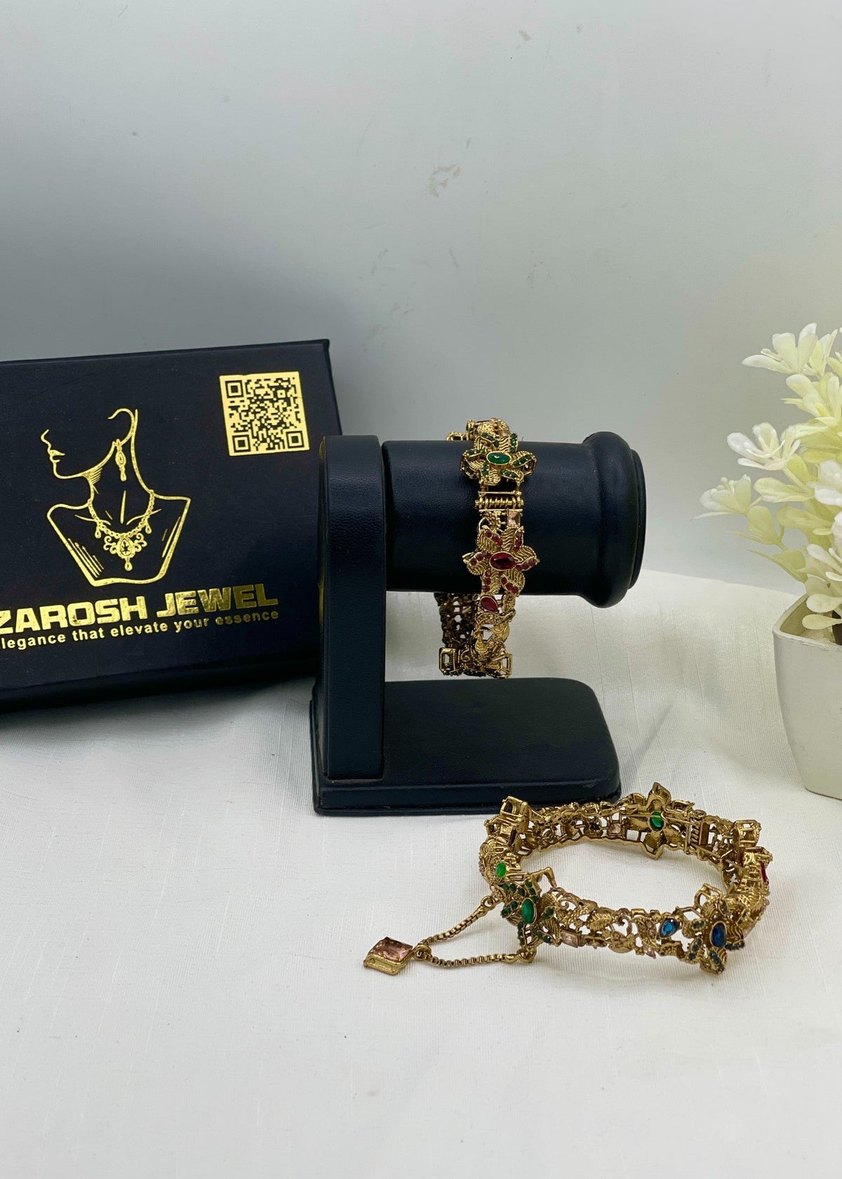 Shop the Kissa Openable Bangle Set from Zarosh Jewel
