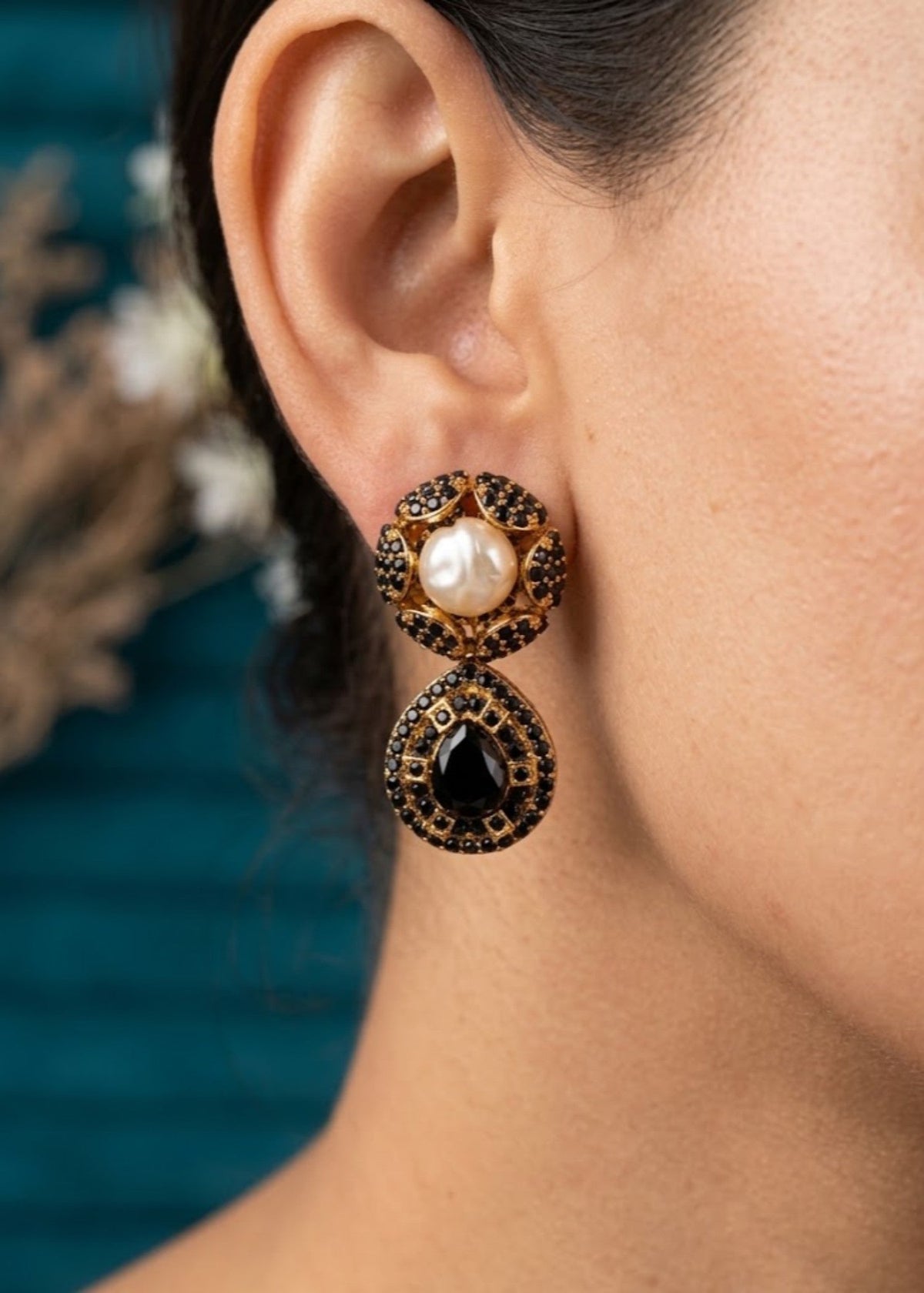 Shop the Kundan Pearl Drop Earrings from Zarosh Jewel