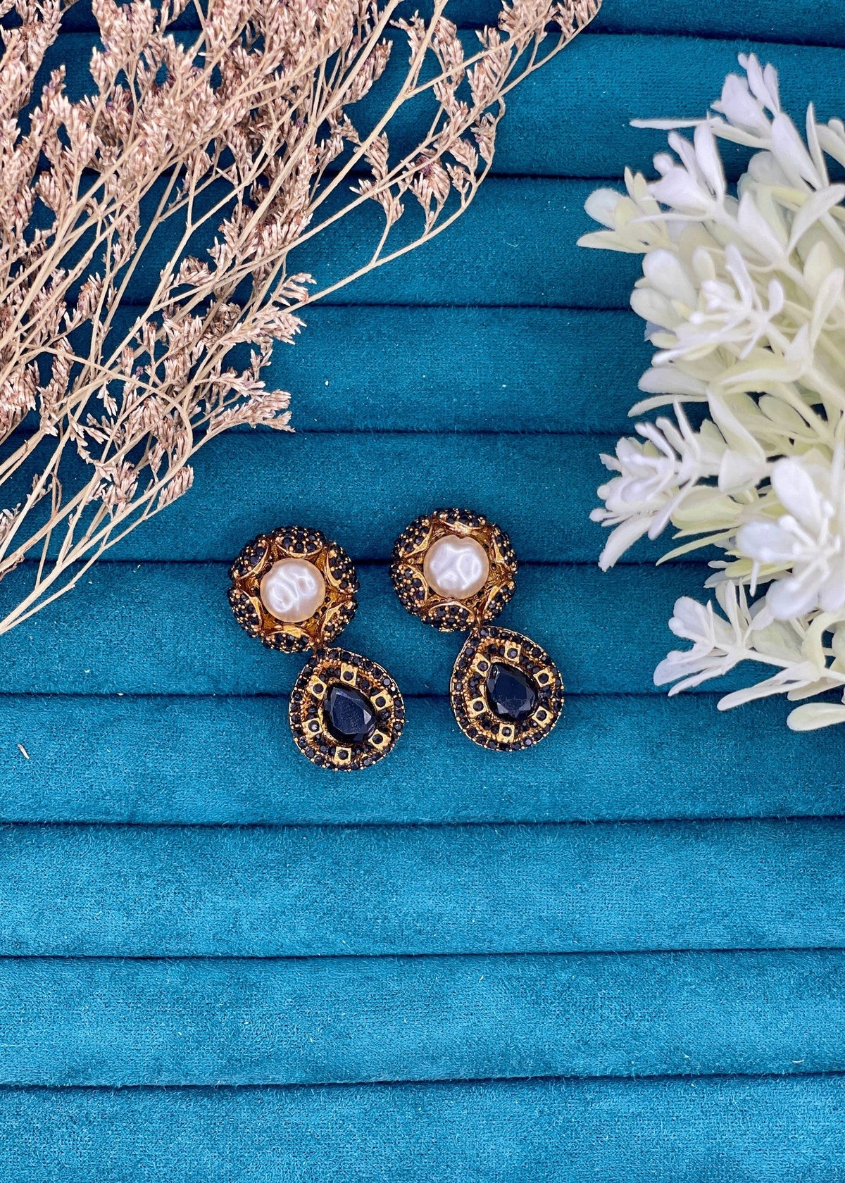 Shop the Kundan Pearl Drop Earrings from Zarosh Jewel