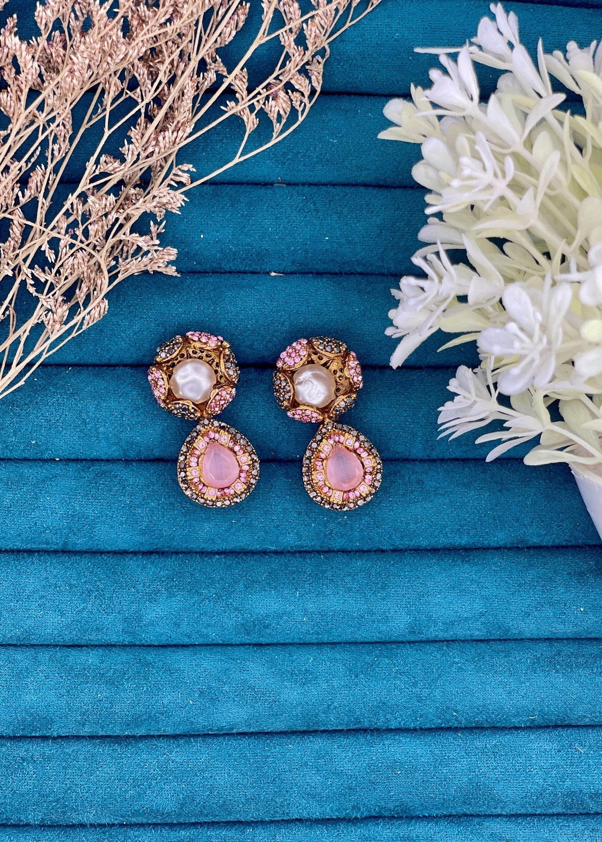 Shop the Kundan Pearl Drop Earrings from Zarosh Jewel