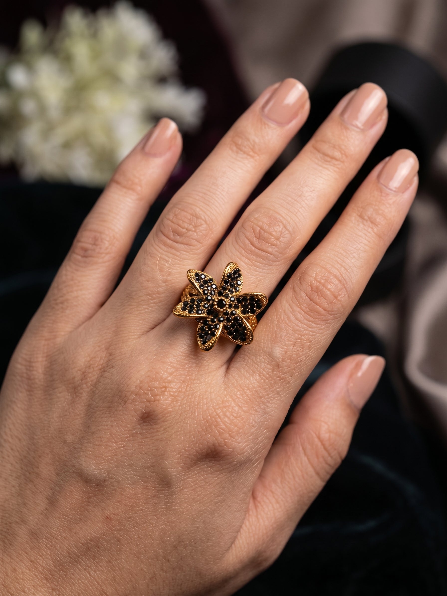 Laleh Traditional Ring