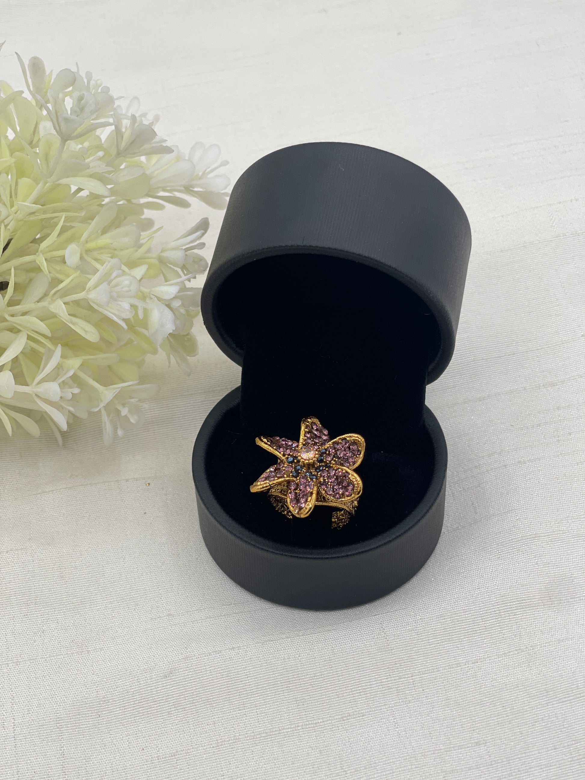 Laleh Traditional Ring