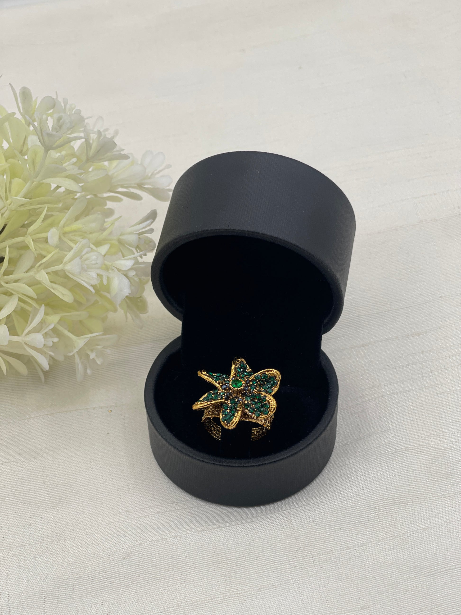 Laleh Traditional Ring