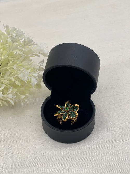 Laleh Traditional Ring