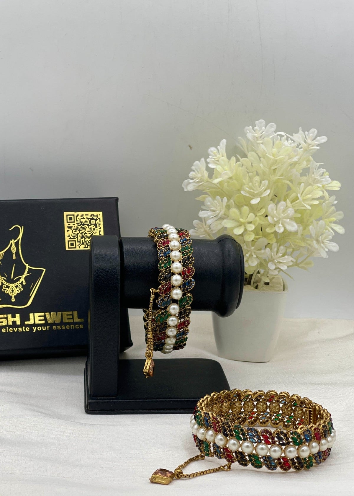 Shop the Lamia Bridal Pair from Zarosh Jewel
