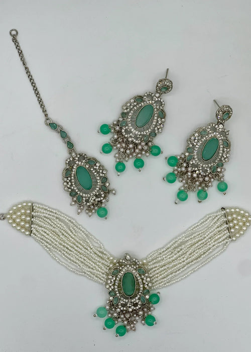 Shop the Lumiera Pearl Choker Set from Zarosh Jewel