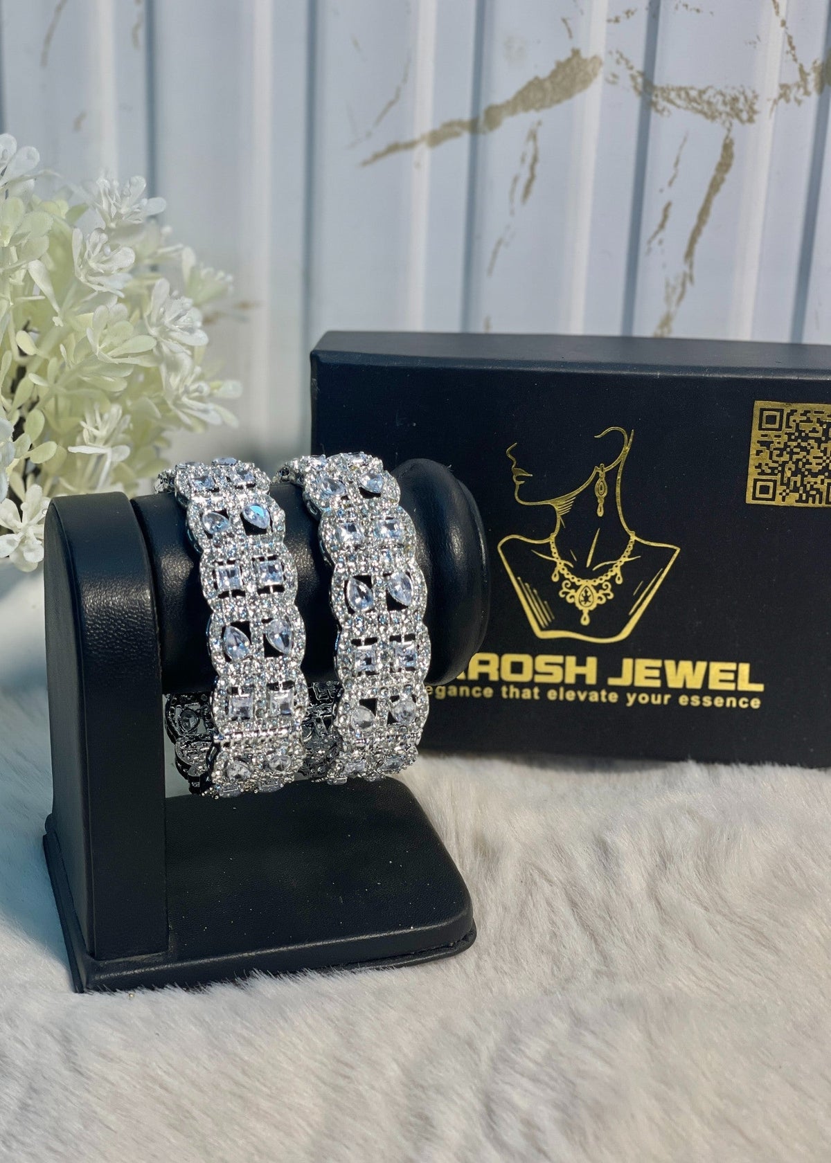 Shop the Luxe Radiant Bangles Openable from Zarosh Jewel