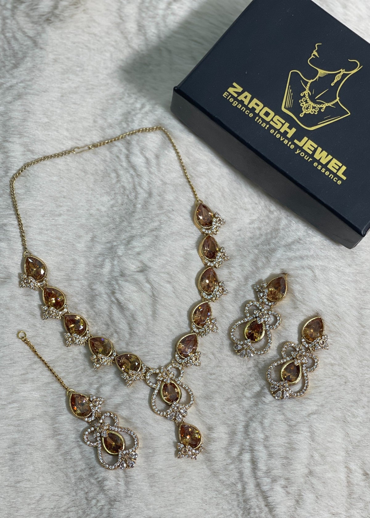 Shop the Lyra Necklace Set from Zarosh Jewel