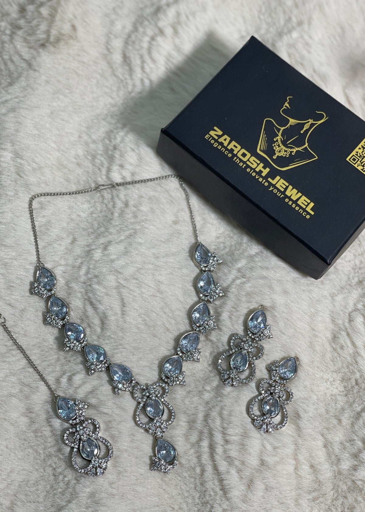 Shop the Lyra Necklace Set from Zarosh Jewel