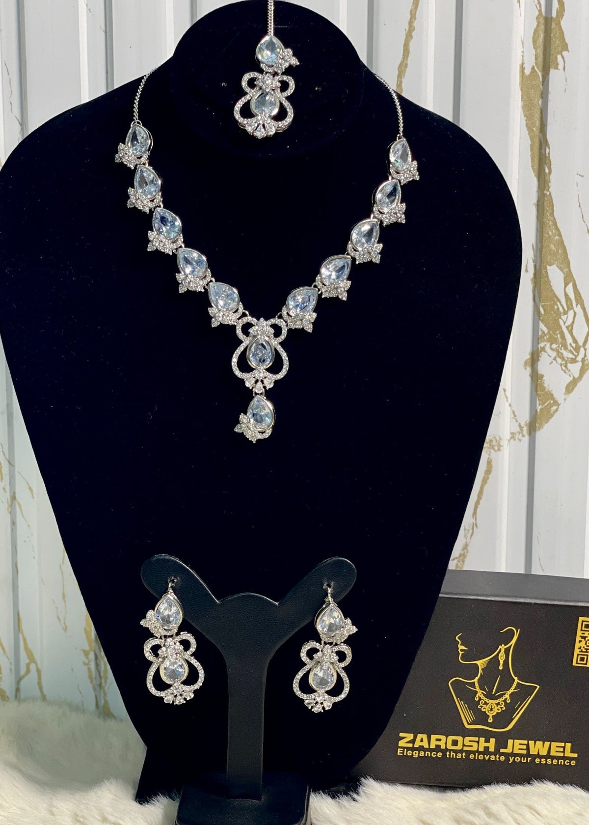 Shop the Lyra Necklace Set from Zarosh Jewel