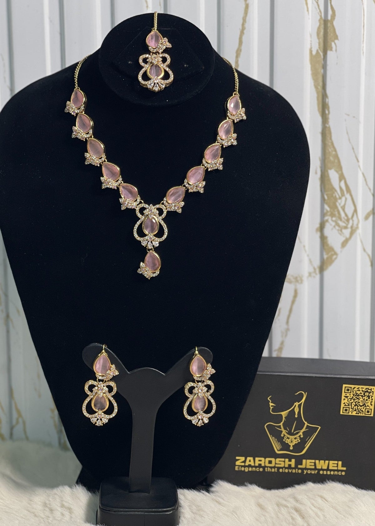 Shop the Lyra Necklace Set from Zarosh Jewel