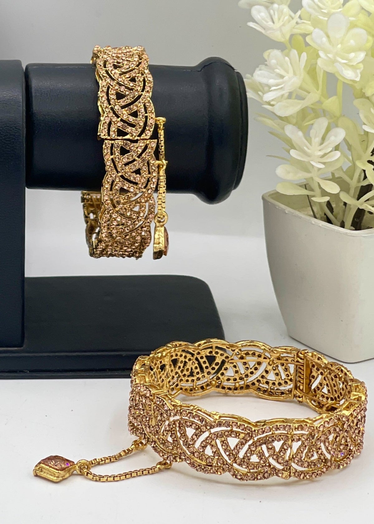 Shop the Madiha Openable Bangle Set from Zarosh Jewel