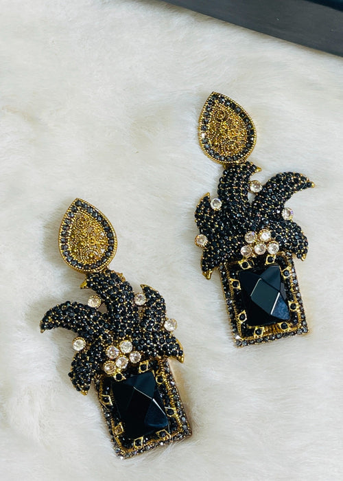 Shop the Maharaja Dangle Earrings from Zarosh Jewel