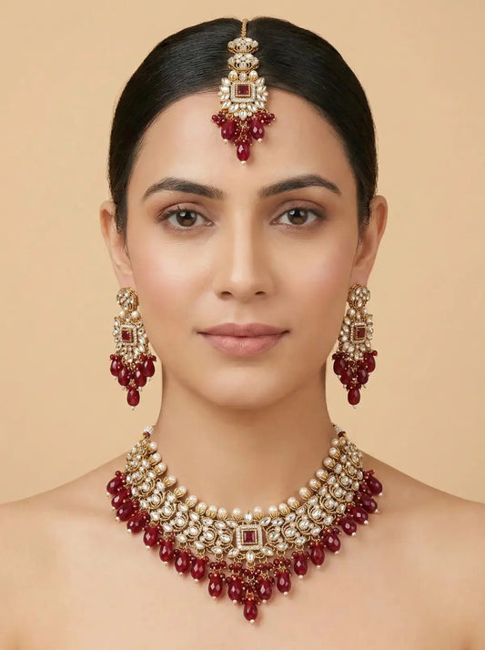 Mahnoor Kundan Set