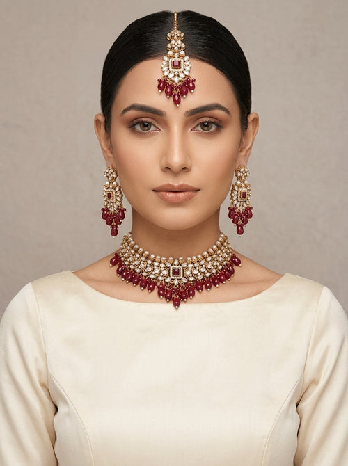 Shop the Mahnoor Kundan Set from Zarosh Jewel