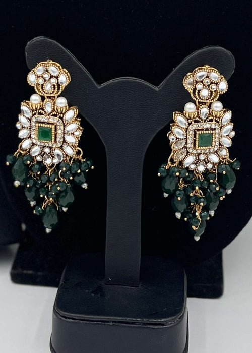 Shop the Mahnoor Kundan Set from Zarosh Jewel