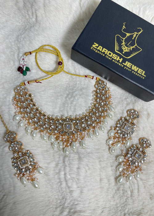 Shop the Mahnoor Kundan Set from Zarosh Jewel