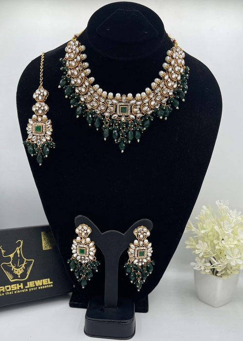 Shop the Mahnoor Kundan Set from Zarosh Jewel