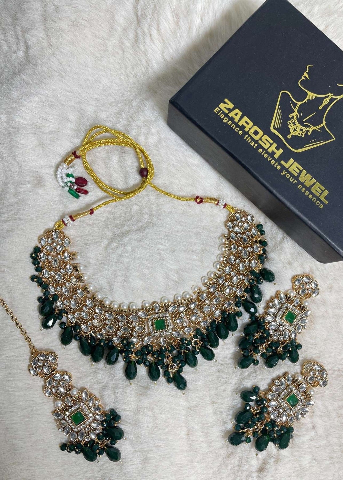 Shop the Mahnoor Kundan Set from Zarosh Jewel