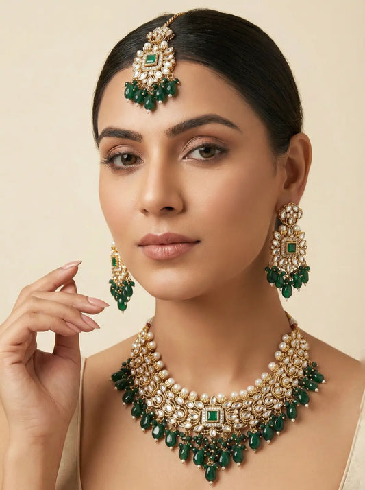 Mahnoor Kundan Set