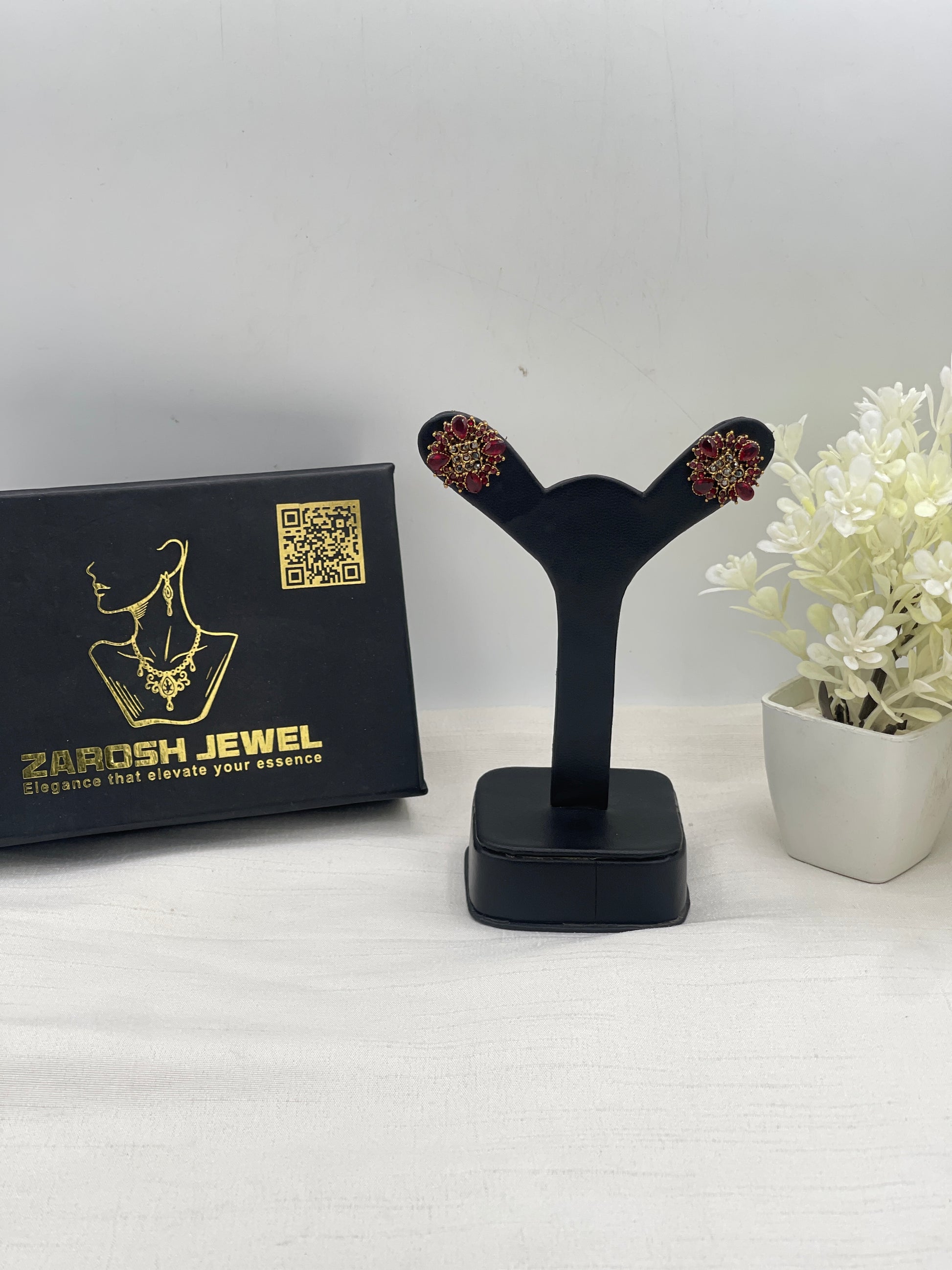 Mahveen Traditional Studs