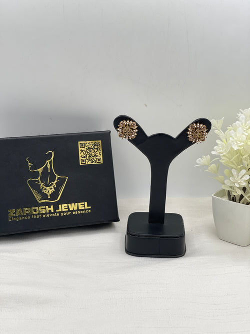 Mahveen Traditional Studs