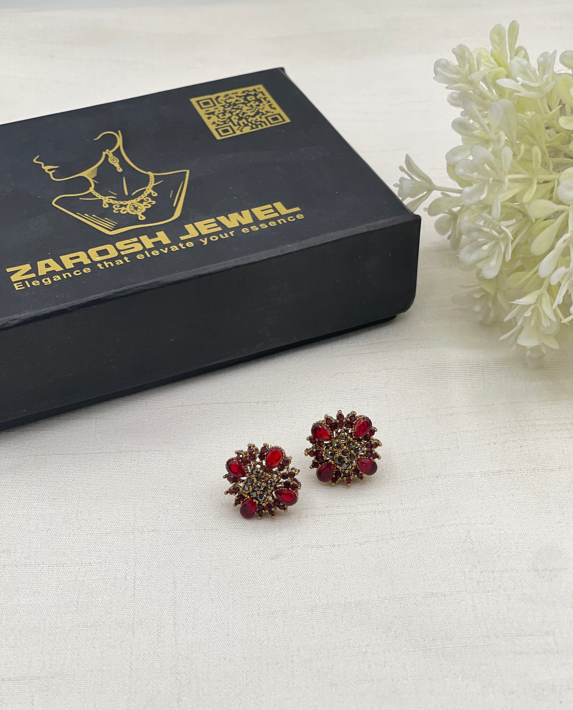 Mahveen Traditional Studs