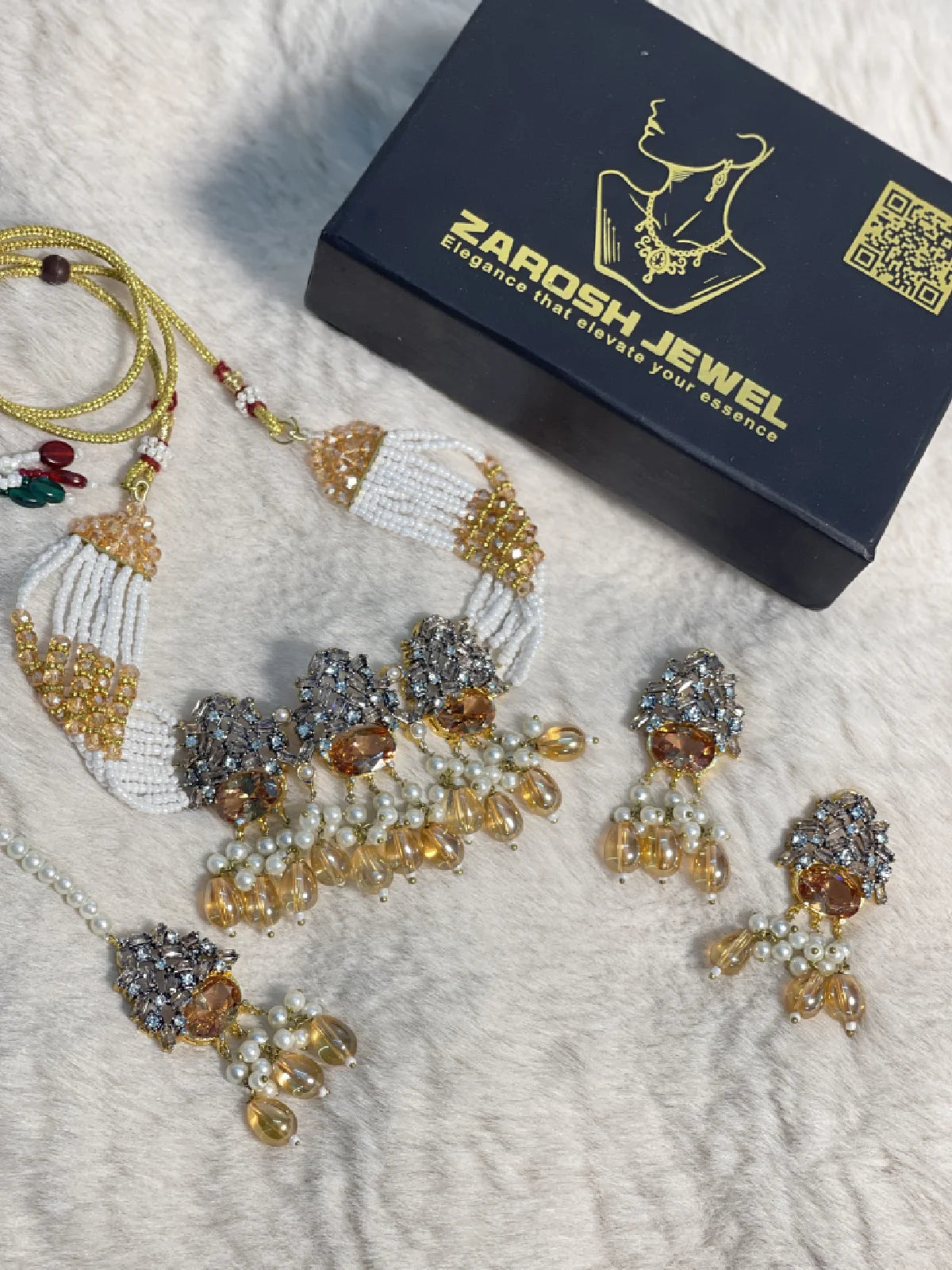 Majestic Choker Set