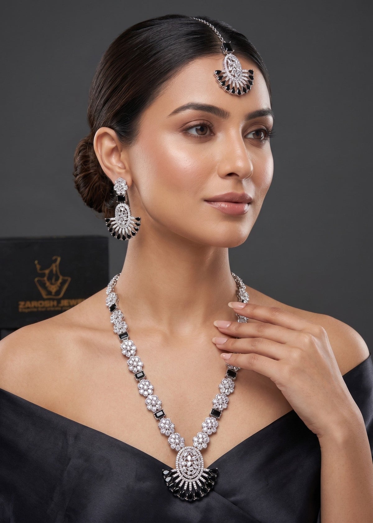 Shop the Maria Malla Set from Zarosh Jewel