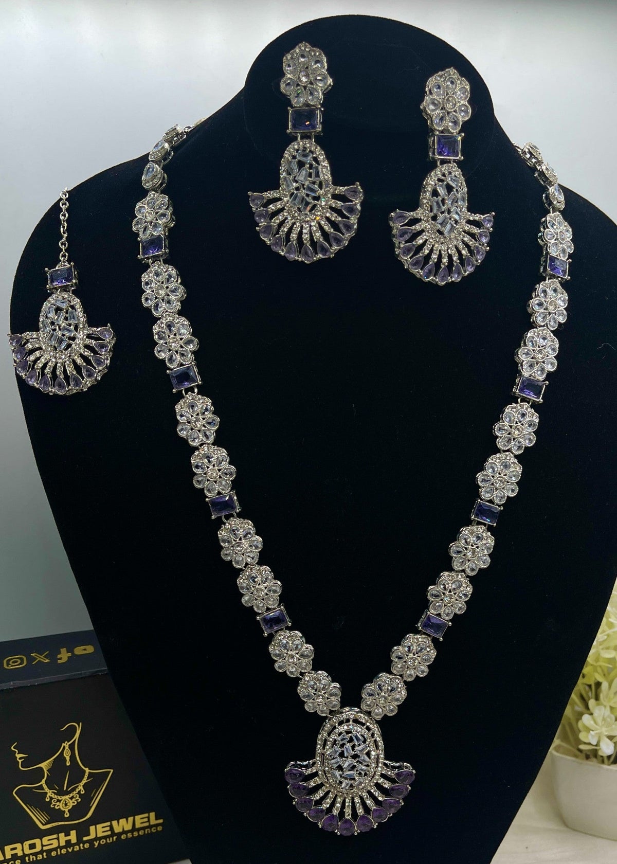 Shop the Maria Malla Set from Zarosh Jewel
