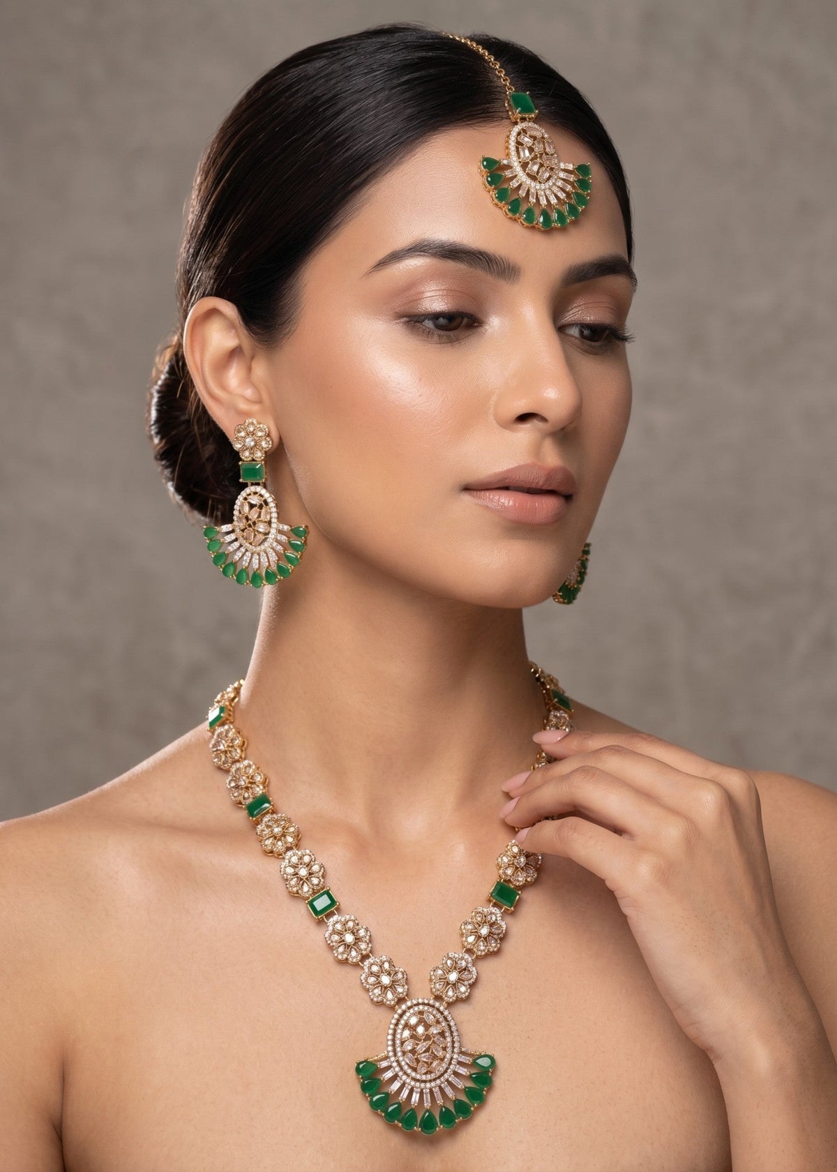 Shop the Maria Malla Set from Zarosh Jewel