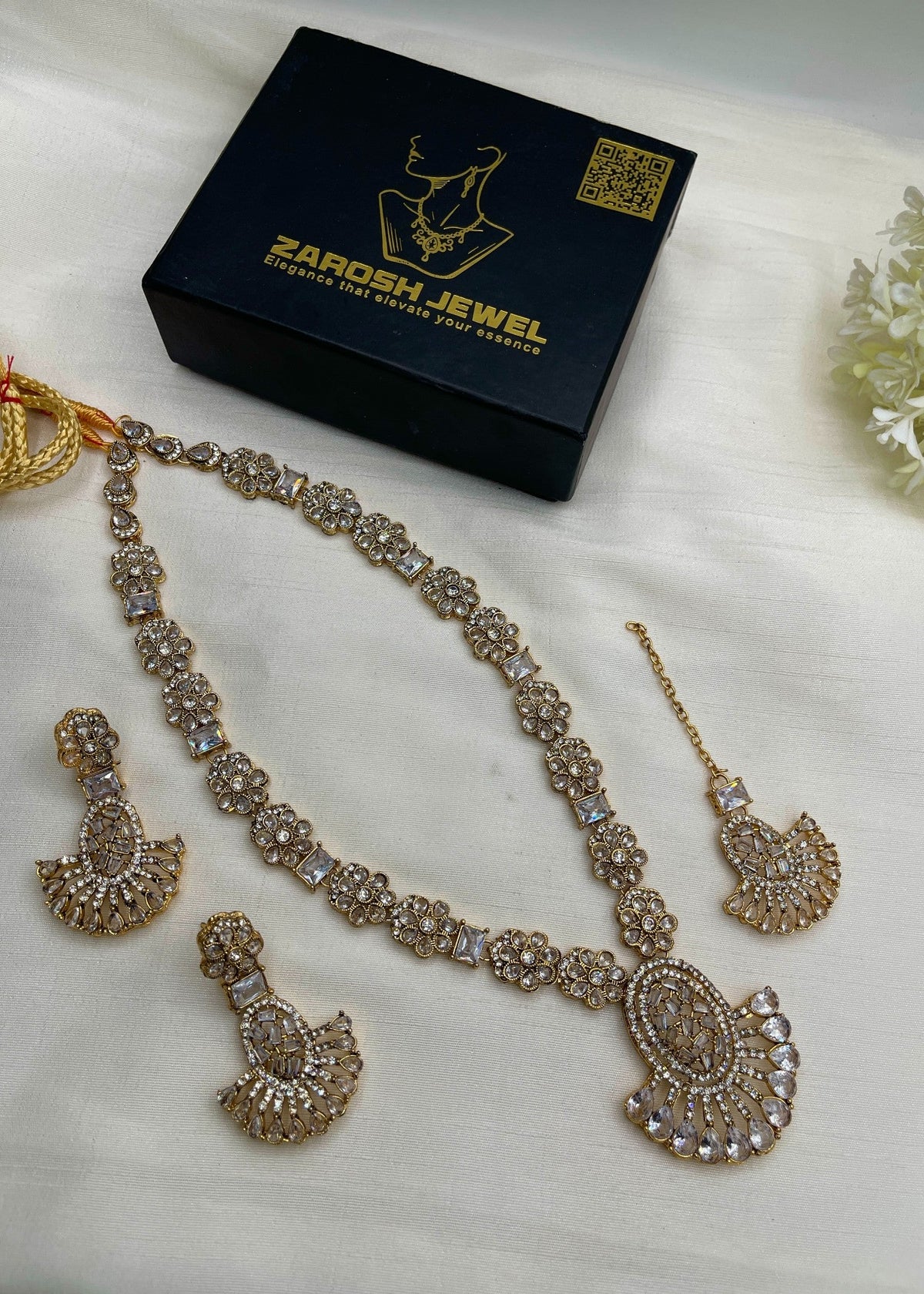 Shop the Maria Malla Set from Zarosh Jewel