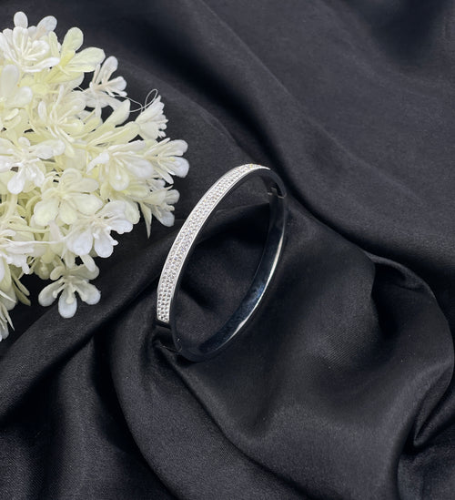 Shop the Maryam Openable Bracelet from Zarosh Jewel