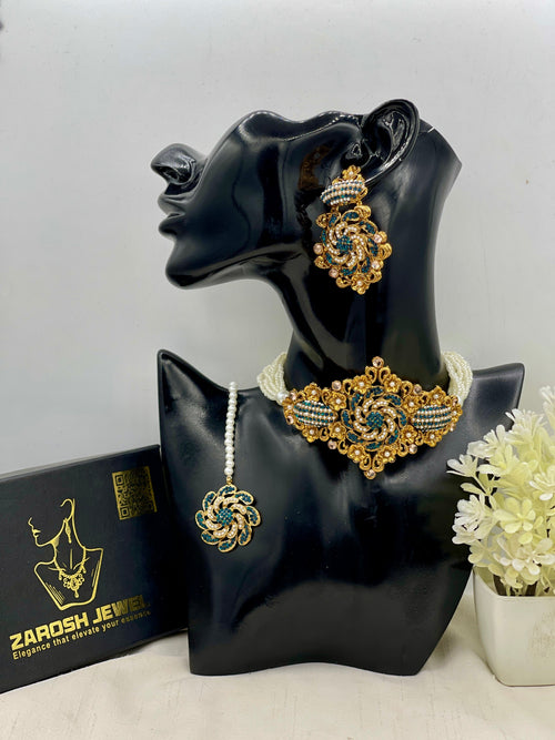 Shop the Maymuna Choker set from Zarosh Jewel