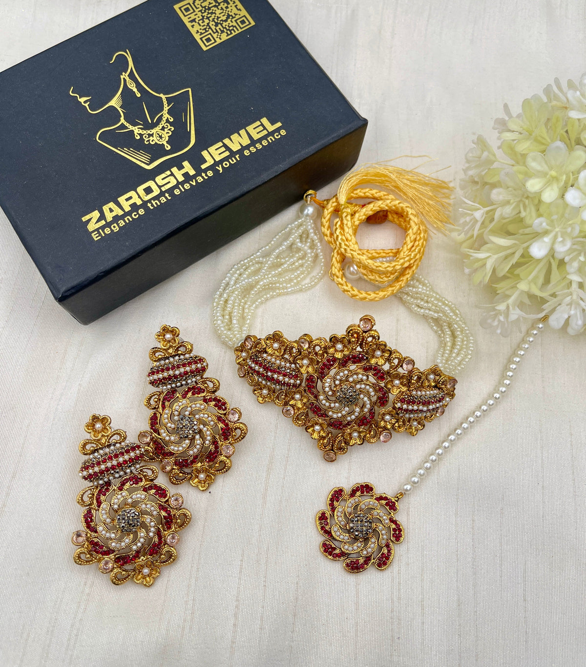 Shop the Maymuna Choker set from Zarosh Jewel