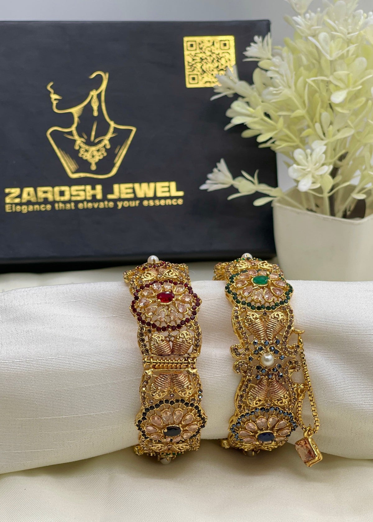 Mehak Bangle Openable by Zarosh Jewel