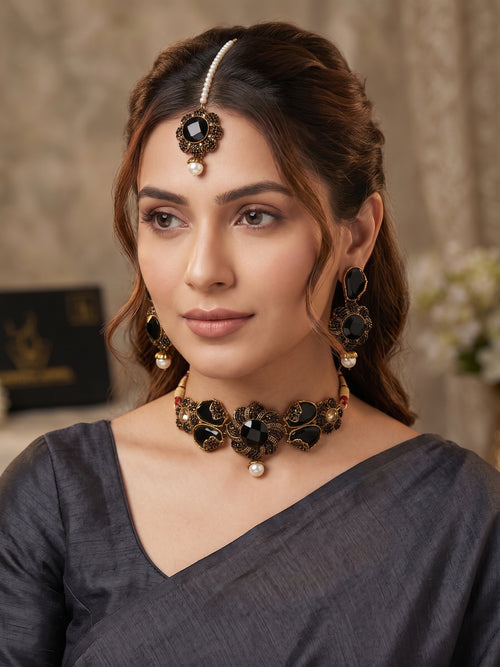 Mehar Choker Set