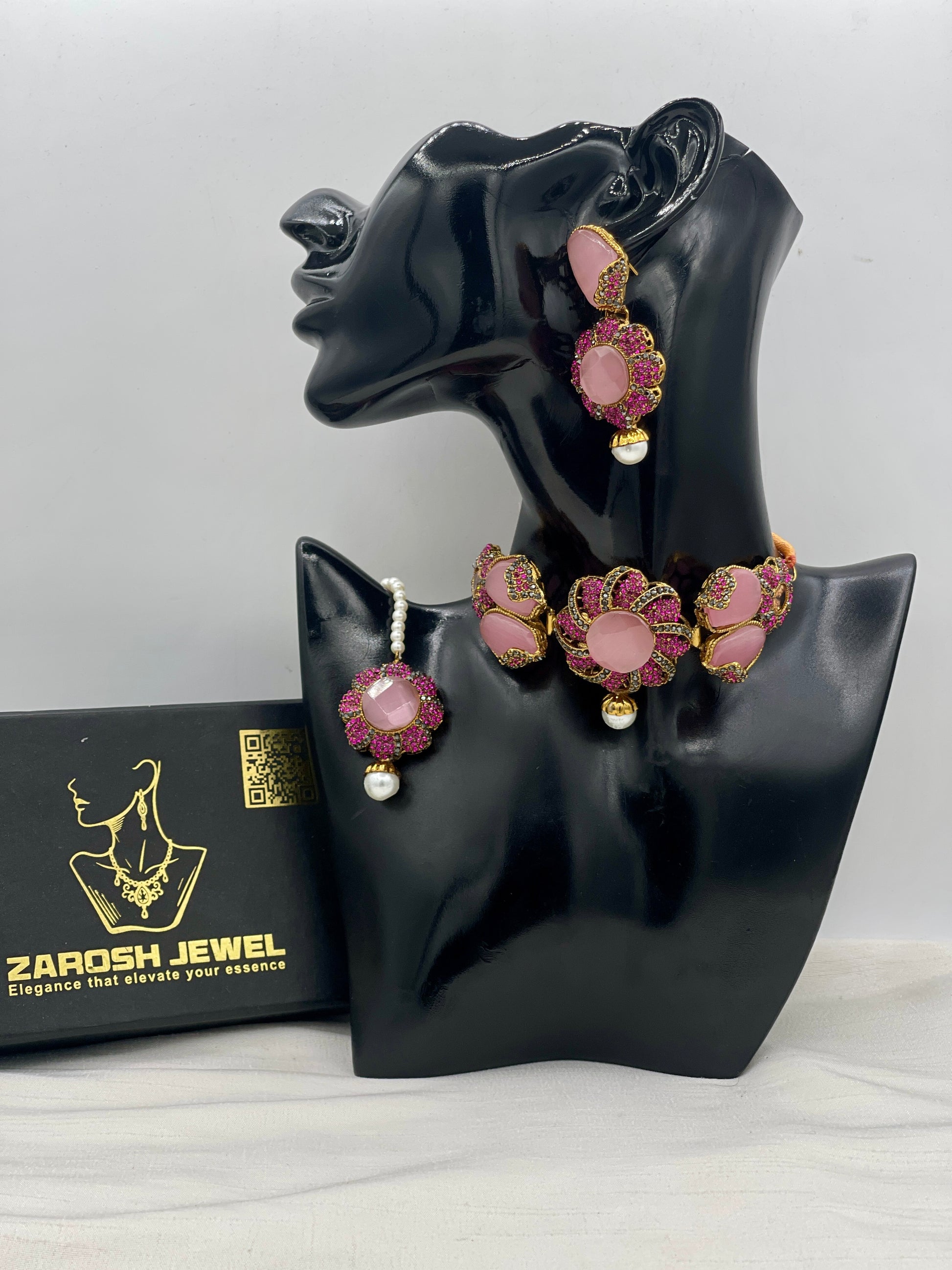 Mehar Choker Set