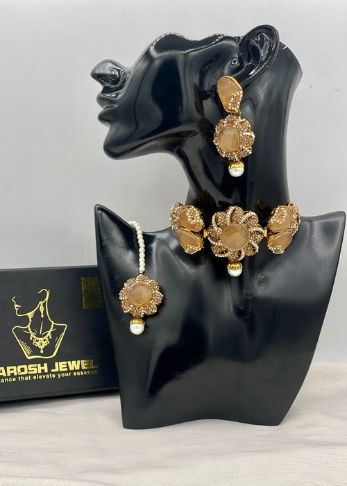 Shop the Mehar Choker Set from Zarosh Jewel