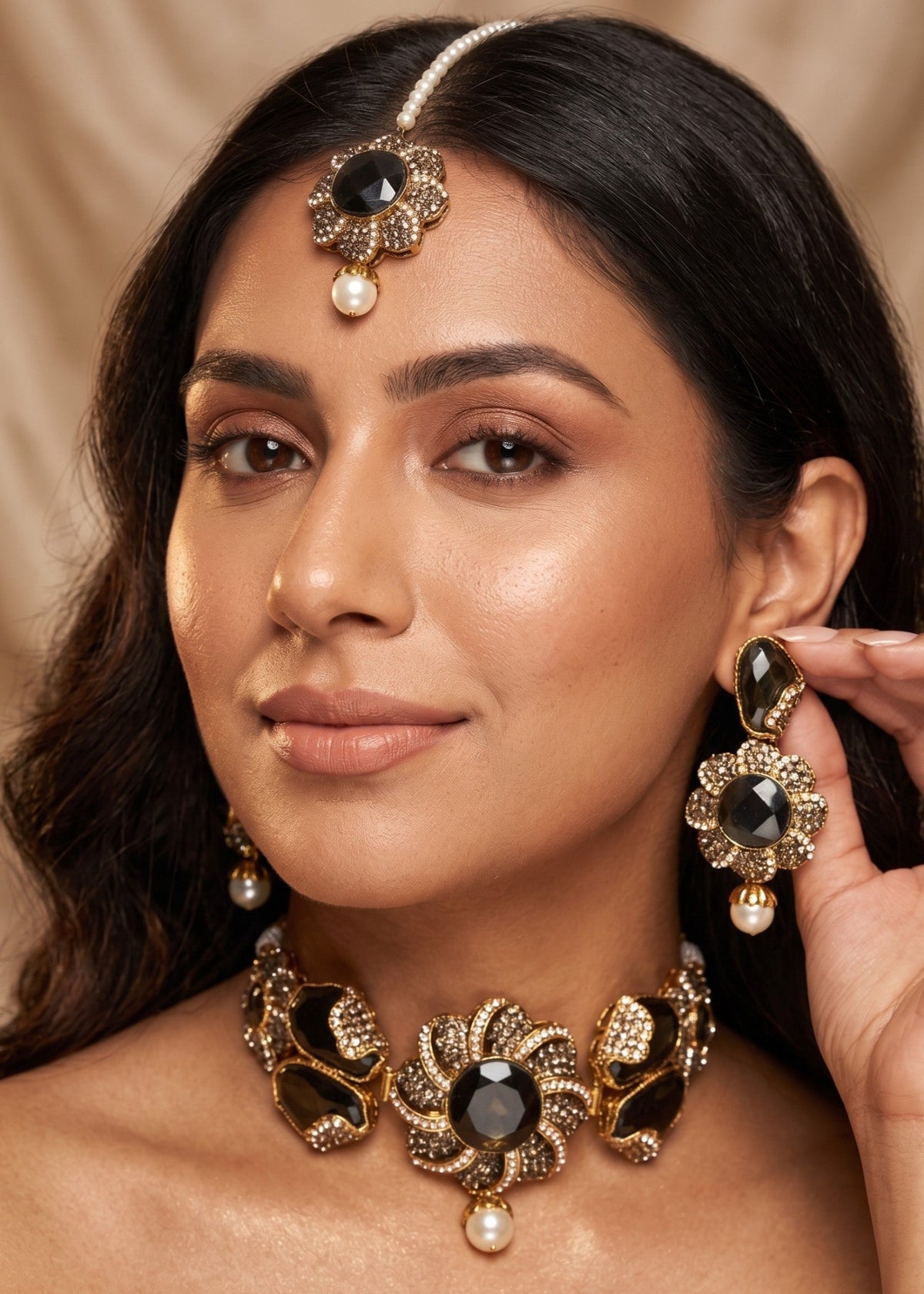 Shop the Mehar Choker Set from Zarosh Jewel