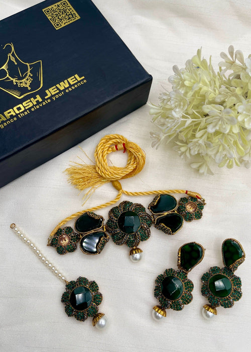 Shop the Mehar Choker Set from Zarosh Jewel